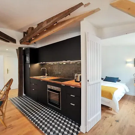 Logement Confort 2 Chambres - Jardin Du Mail Apartment