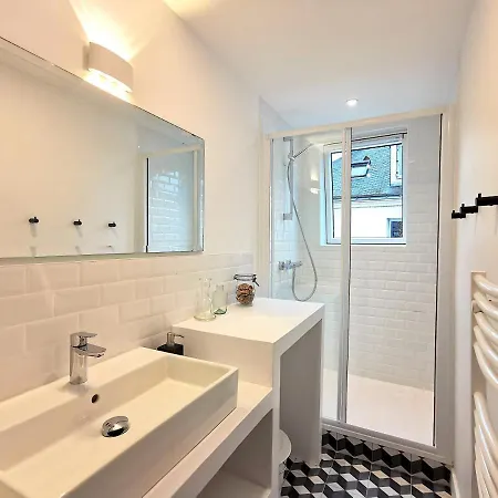 Logement Confort 2 Chambres - Jardin Du Mail Angers